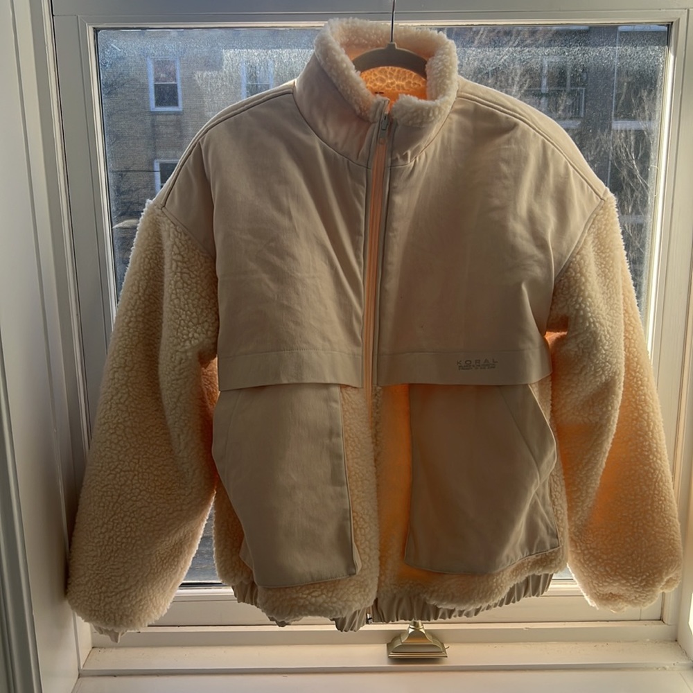 AINA REVERSIBLE FAUX SHEARLING AND COTTON-TWILL JACKET IN CREAM